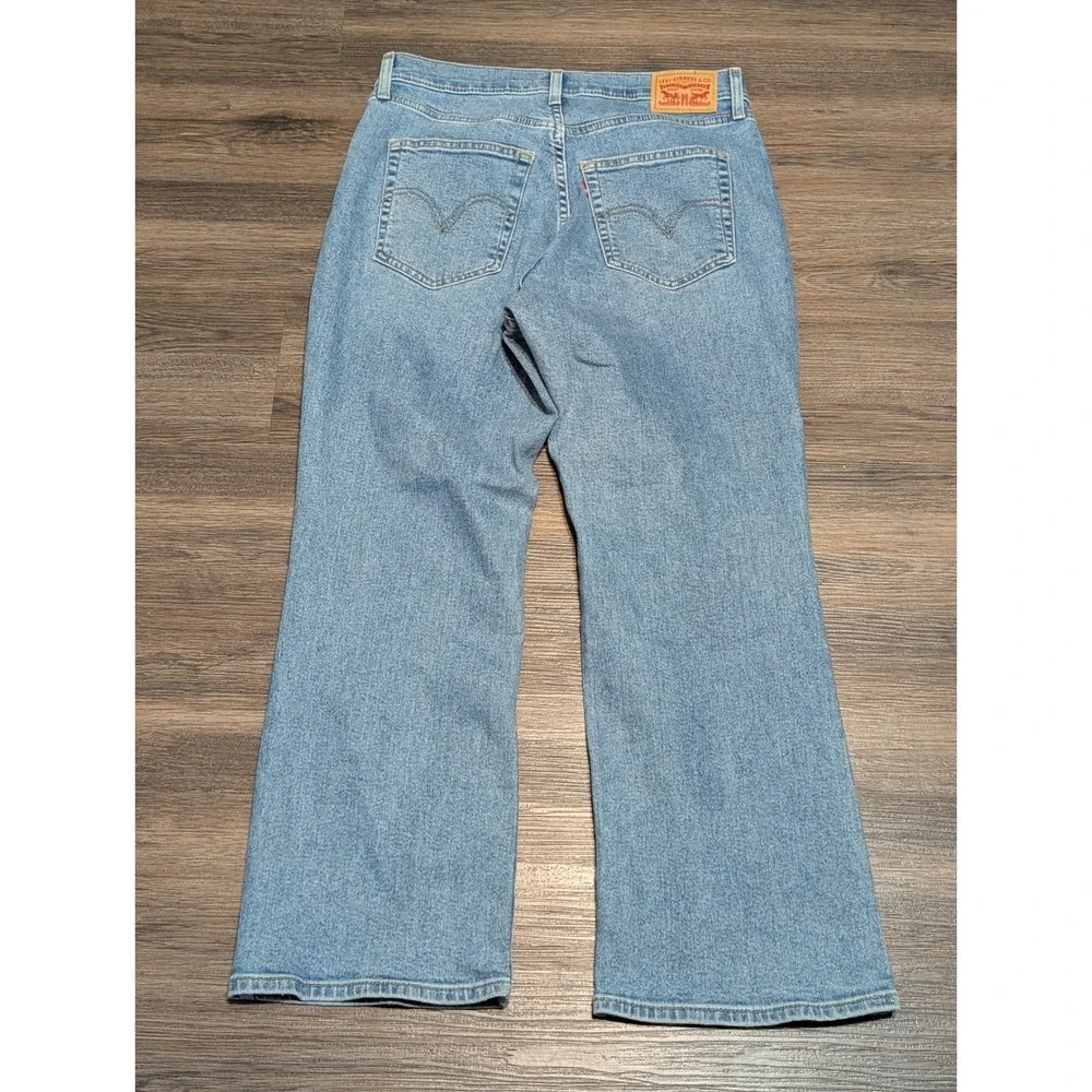 Levis High Waisted Crop Flare Jeans Light Wash Blue Denim A0967-0000‎ Size 31x27